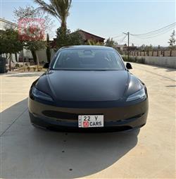 تسلا موديل 3